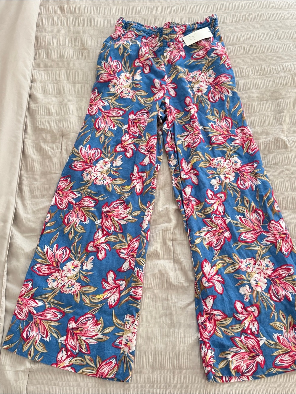 Matching Set From A New Day Blue Floral Spaghetti Strap Tank and Pants NWT SzS - Picture 5 of 6
